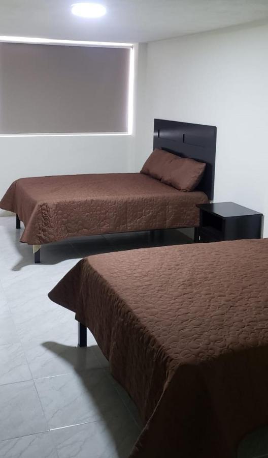Hotel Estadia Леон Экстерьер фото